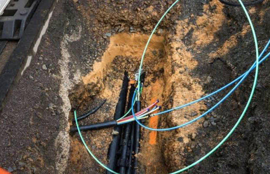 Underwater Fiber Optic Cable
